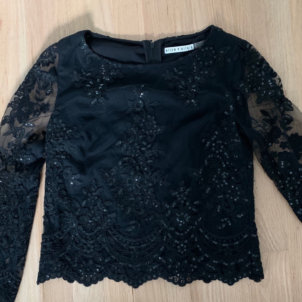 Alice + Olivia top